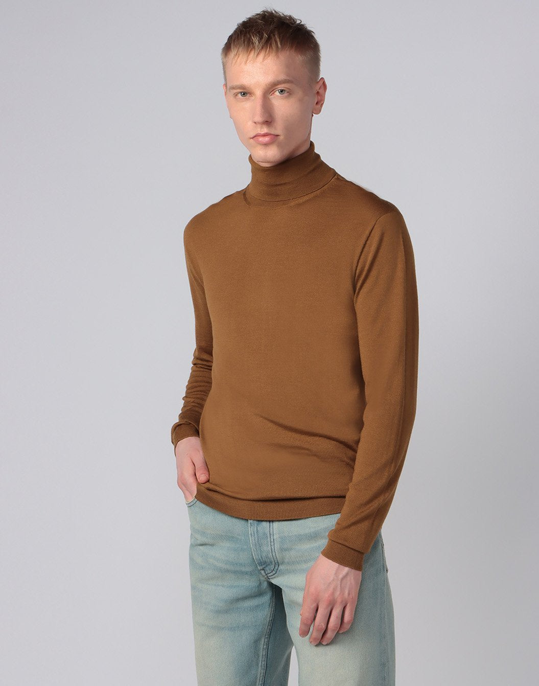 ウールシルクカシミヤ タートルネックニット – LARDINI Online Store