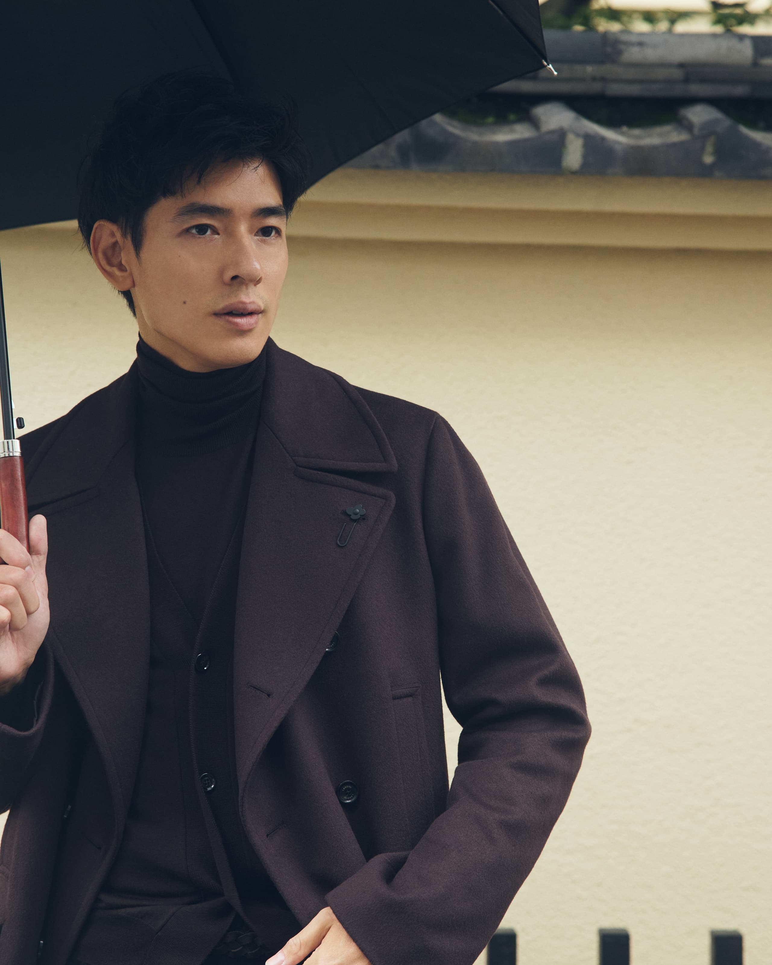 中島歩が纏うLARDINI LOOK 04